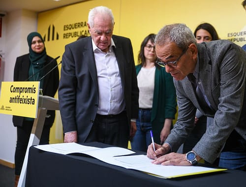 Jaume Graells signa el compromís antifeixista