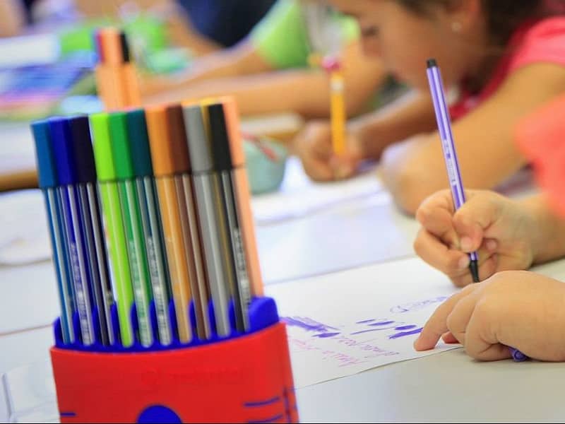 Infants en una escola